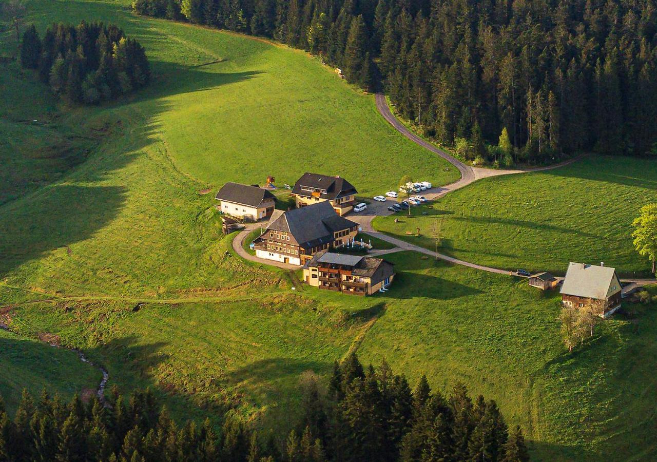 Hotel Thaelerhaeusle Furtwangen Exterior foto