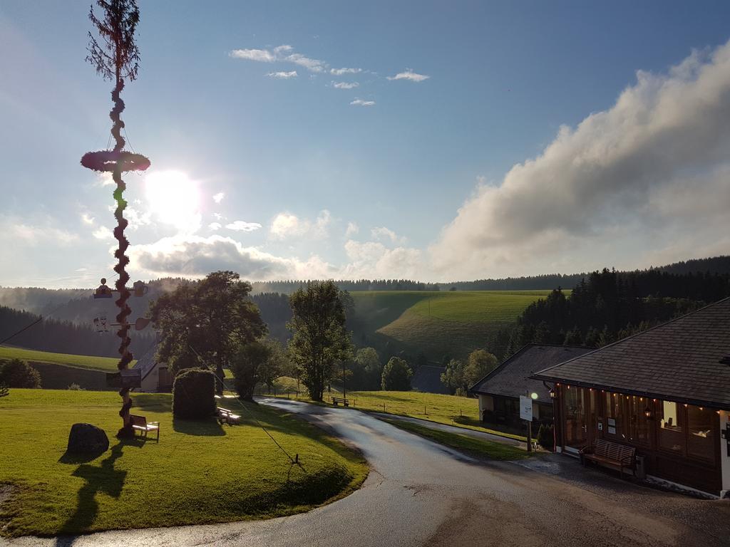 Hotel Thaelerhaeusle Furtwangen Exterior foto